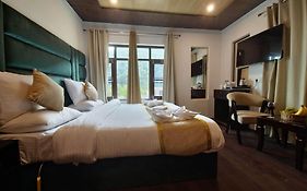 Sky Hills Resort